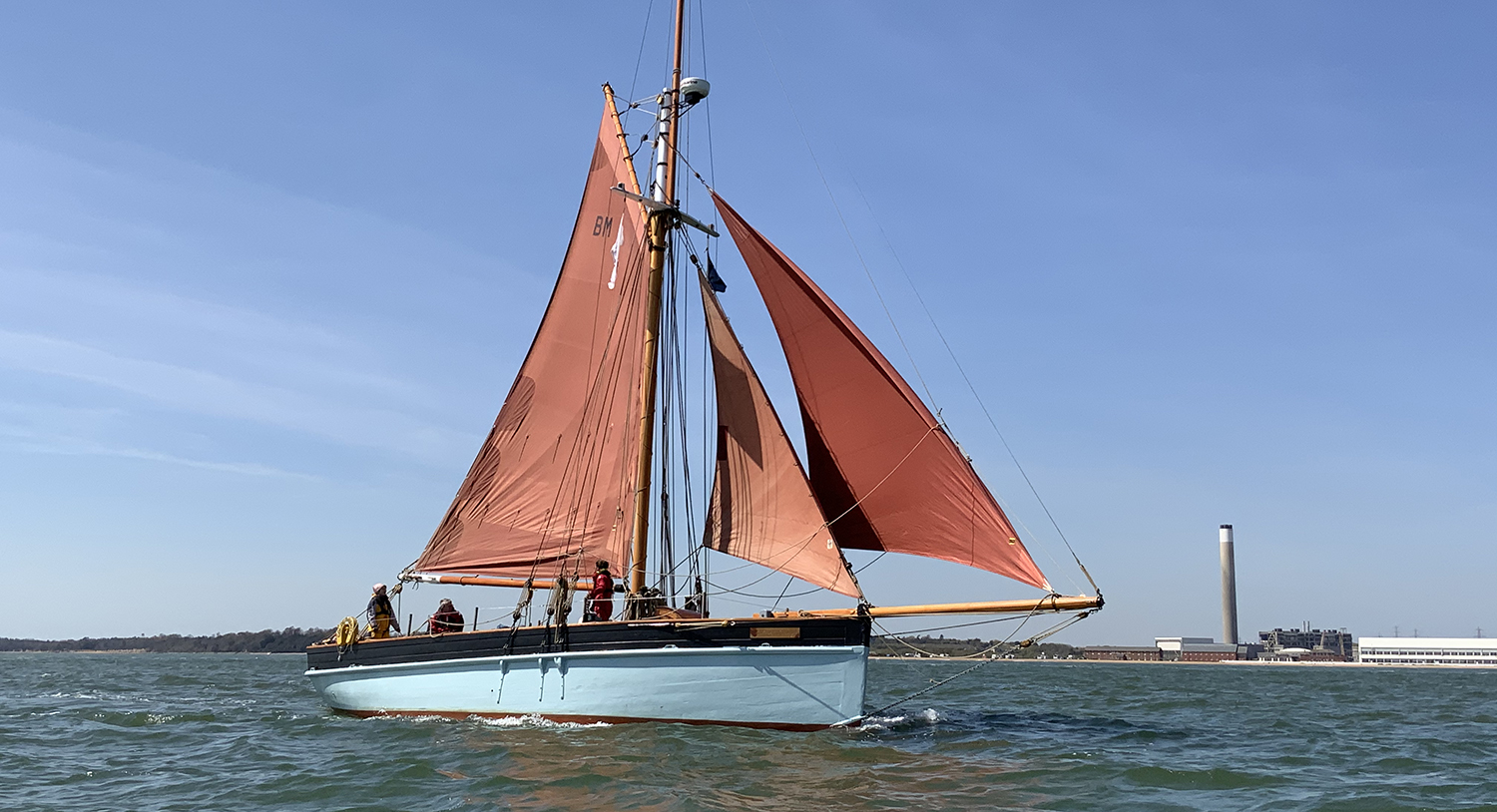 Demolition of the Fawley Power Station Chimney
